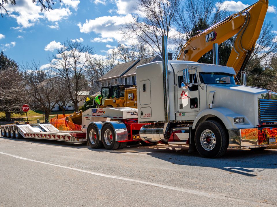 heavyhauling heavyhaulingpennsylvania bucks county lowbed lowboy equipmenthauling